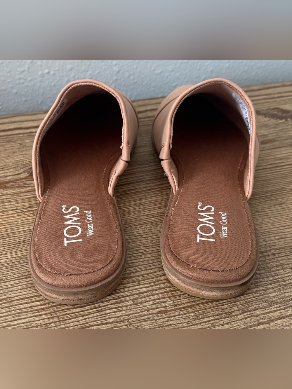 Toms Jade mules women’s size 7 blush taupe faux suede flats shoes slip on EUC - Picture 6 of 9
